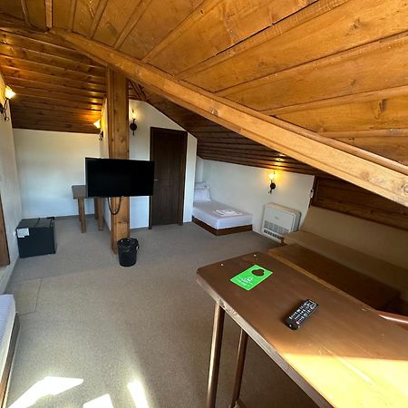 Hotel Лєштен Екстер'єр фото