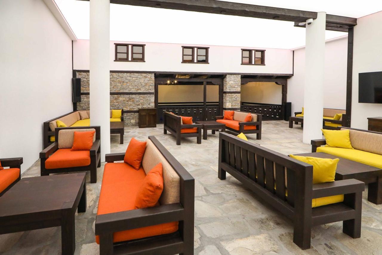 Hotel Лєштен Екстер'єр фото
