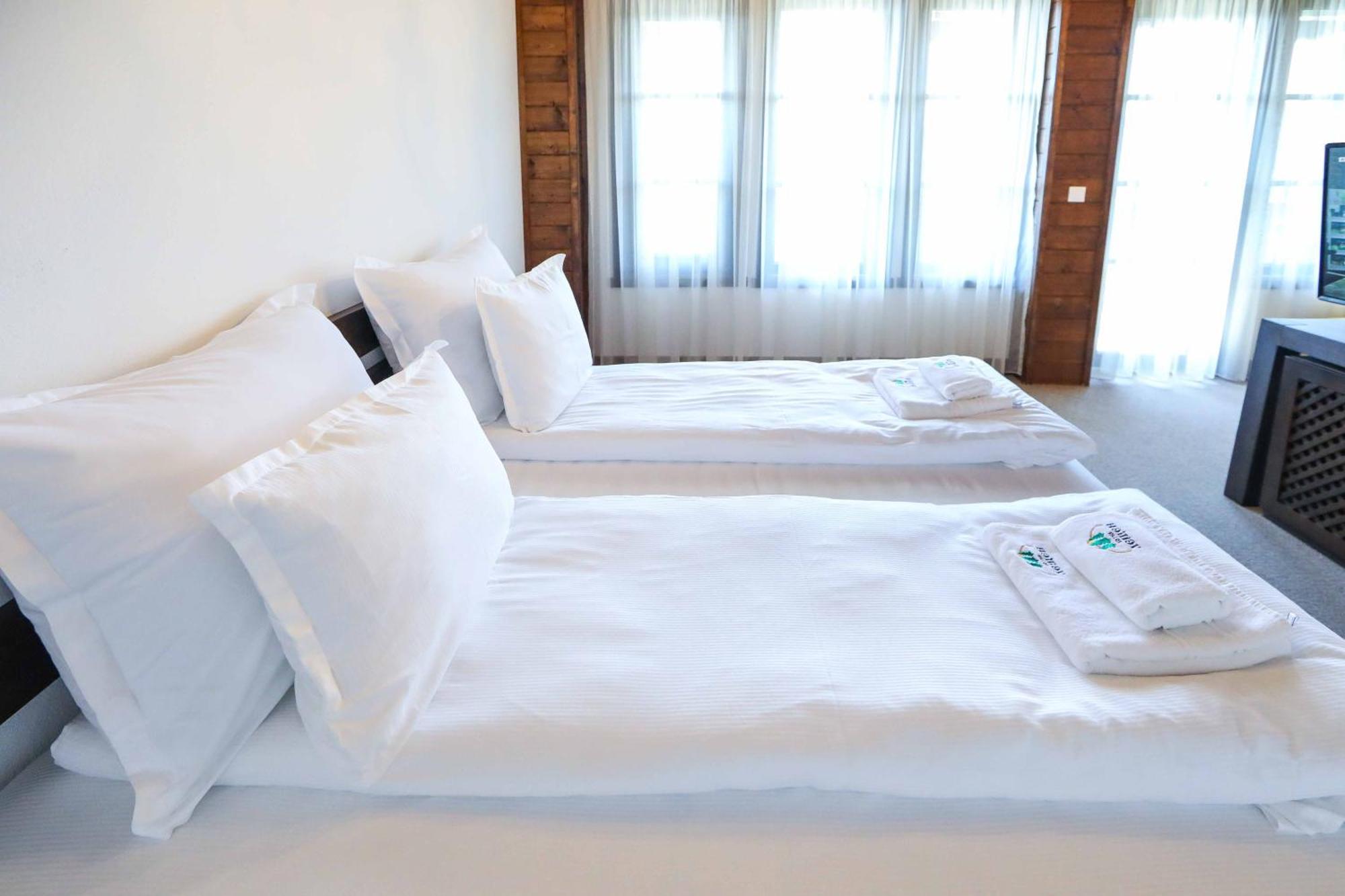 Hotel Лєштен Номер фото