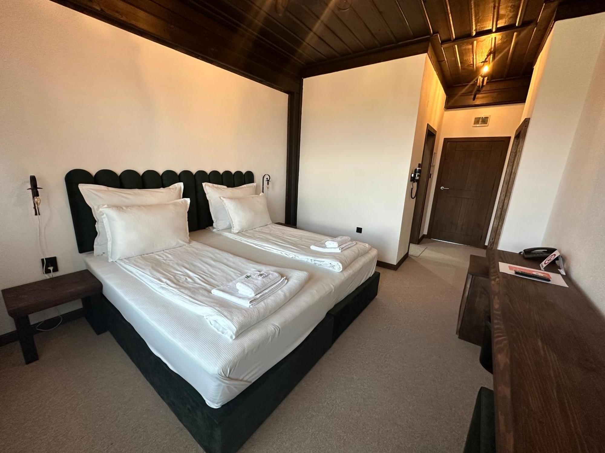 Hotel Лєштен Екстер'єр фото