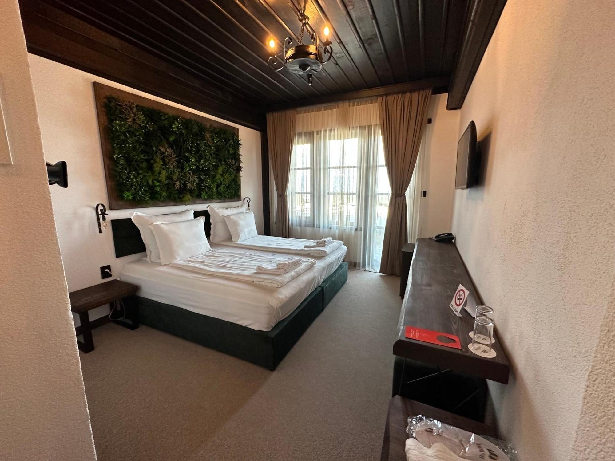 Hotel Лєштен Екстер'єр фото